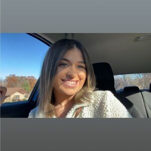 Meet your Posher, Emma